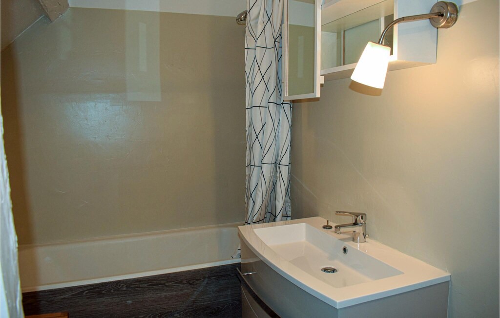 Photo of Bathroom in Taden