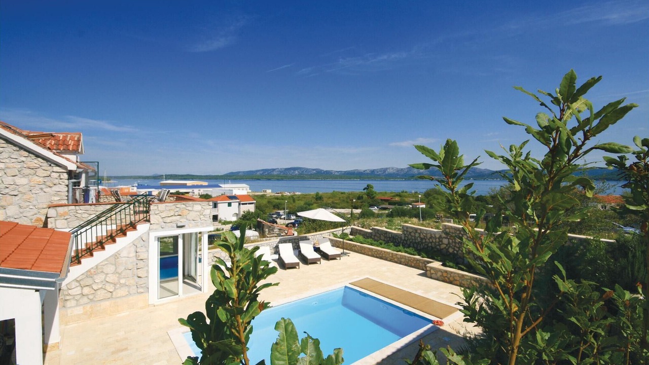 Photo of Outdoor in Betina