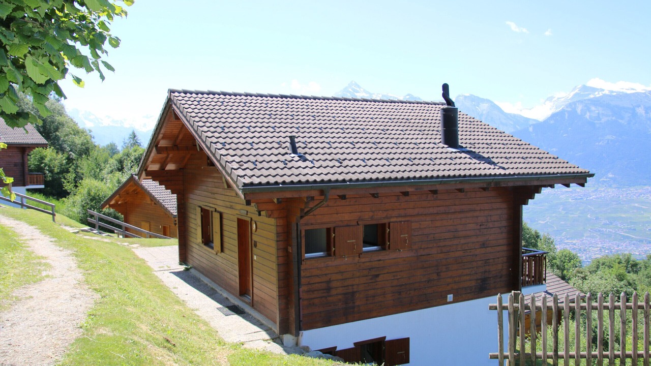 Photo of Outdoor in Salins