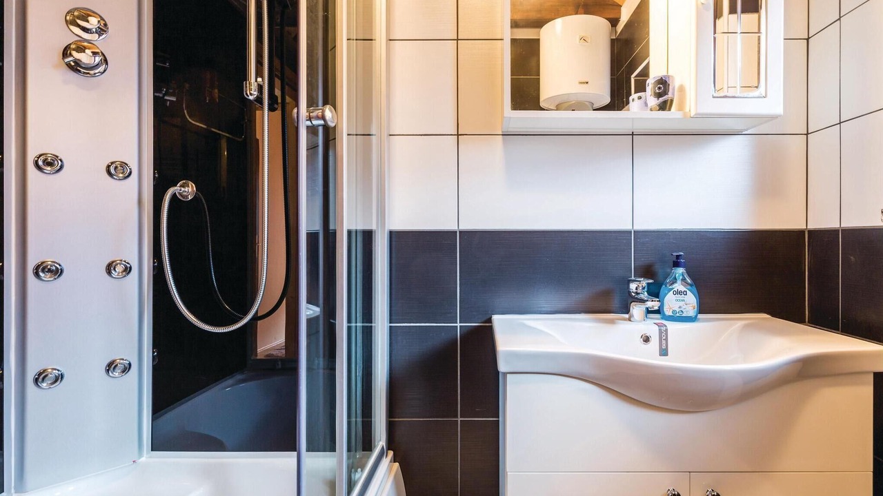 Photo of Bathroom in Fuzine
