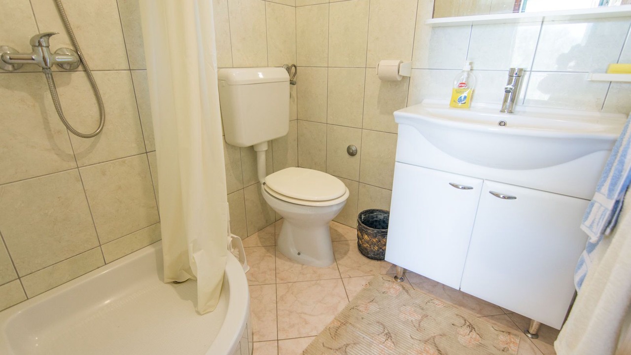 Photo of Bathroom in Pasman