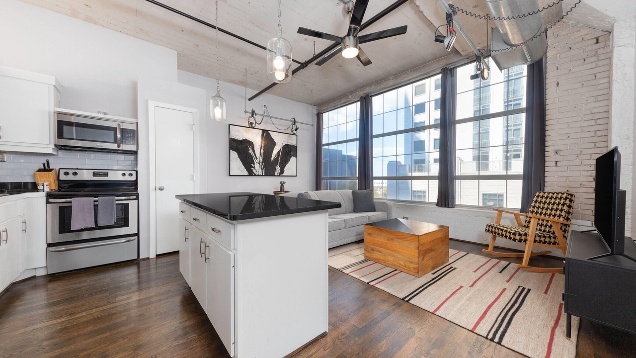 Photo of Kitchen in Theater District