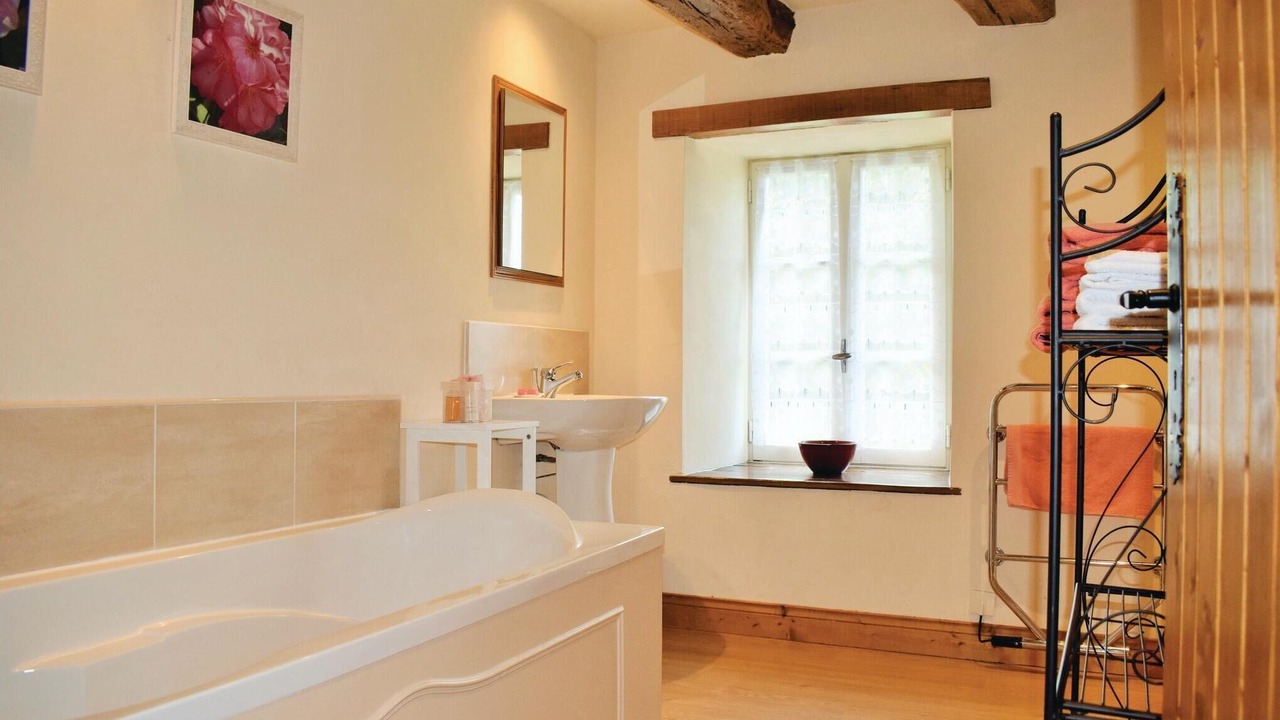 Photo of Bathroom in Sougeal