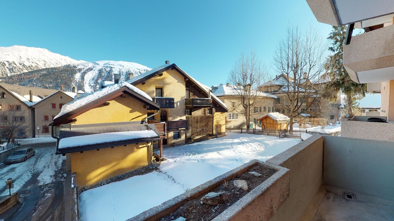 Photo of Outdoor in Samedan