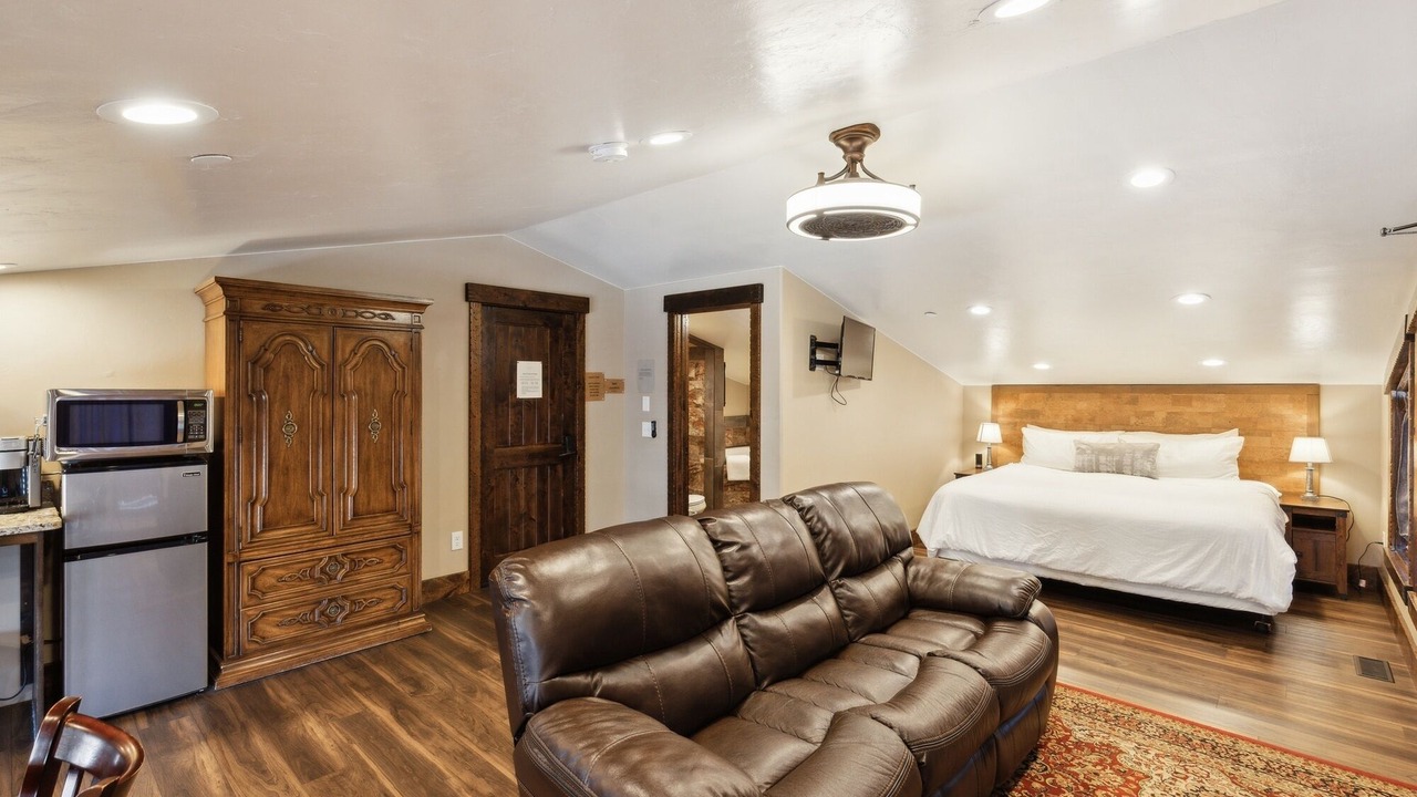 Photo of Bedroom in Hildale