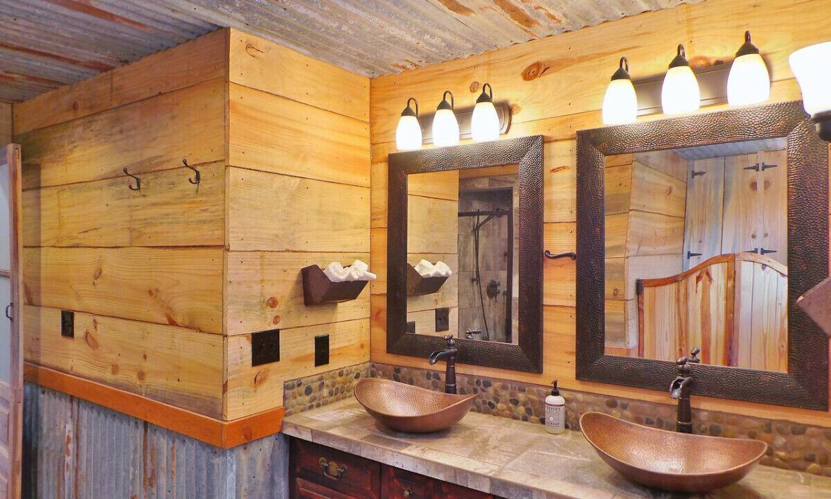 Photo of Bathroom in Bryan