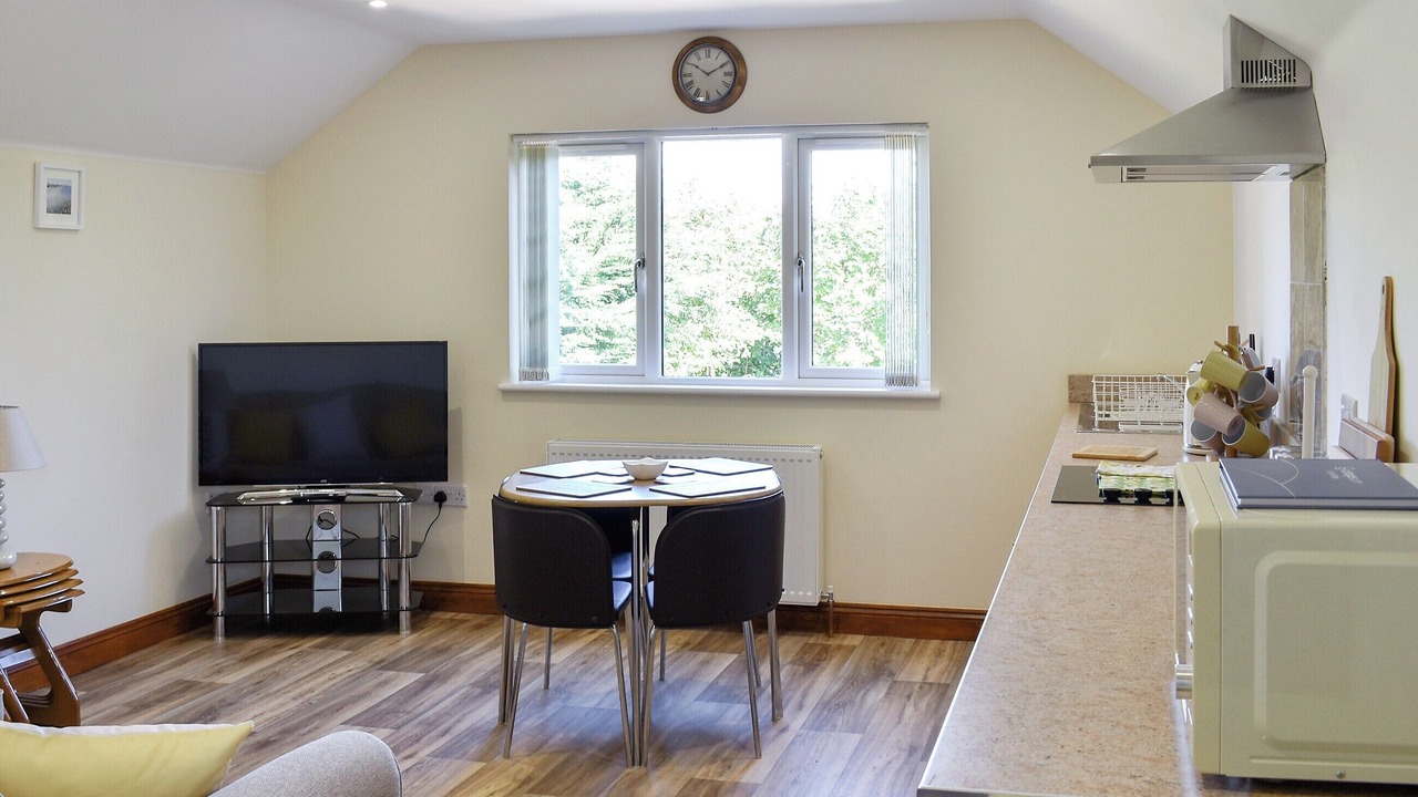 Photo of Others in Apse Heath