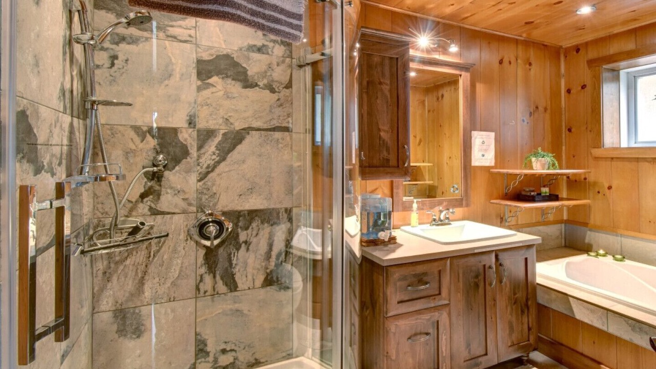 Photo of Bathroom in Chertsey