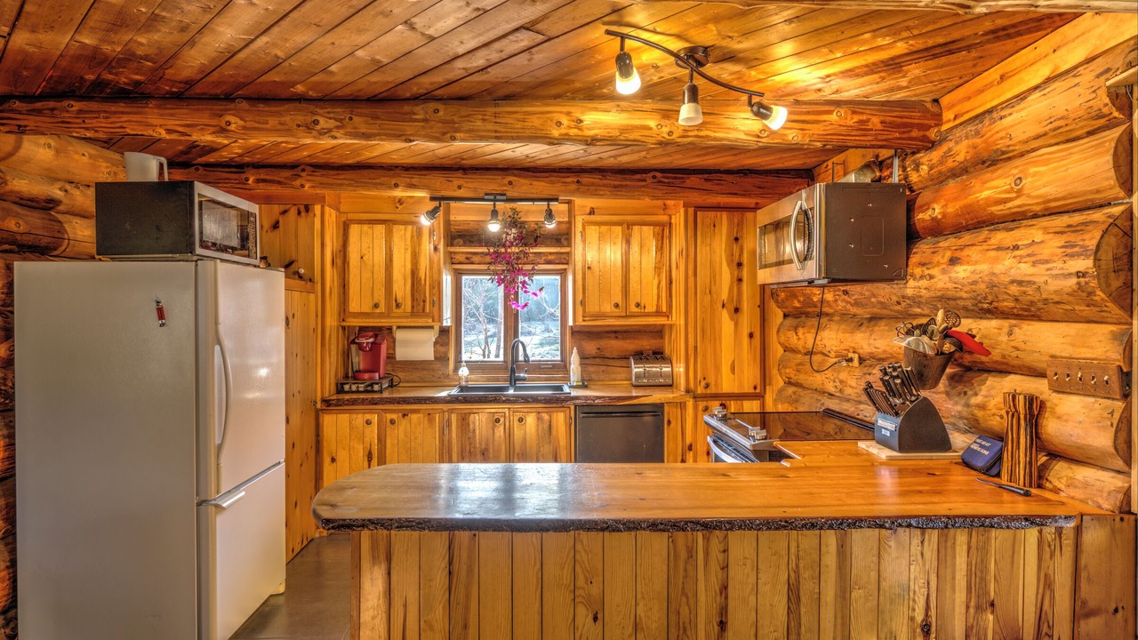 Photo of Kitchen in Notre-Dame-de-la-Merci