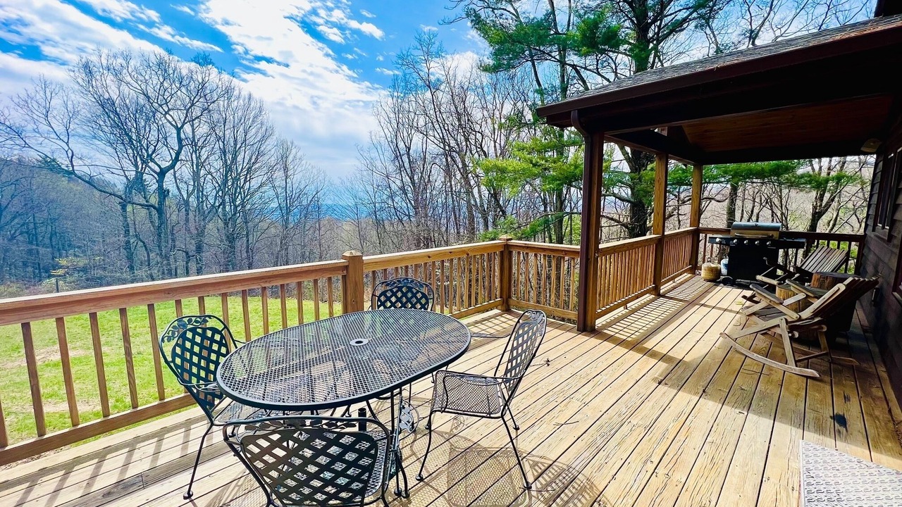 Photo of Bedroom in Lenoir