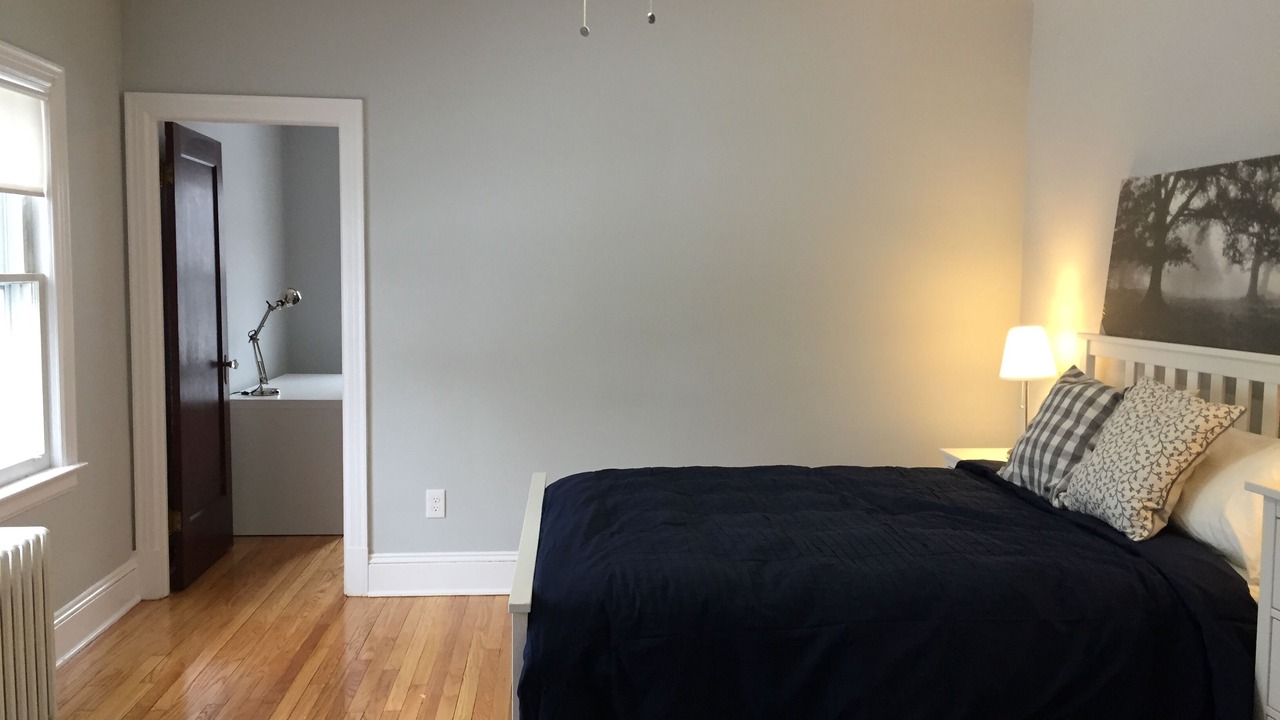 Photo of Bedroom in Troy