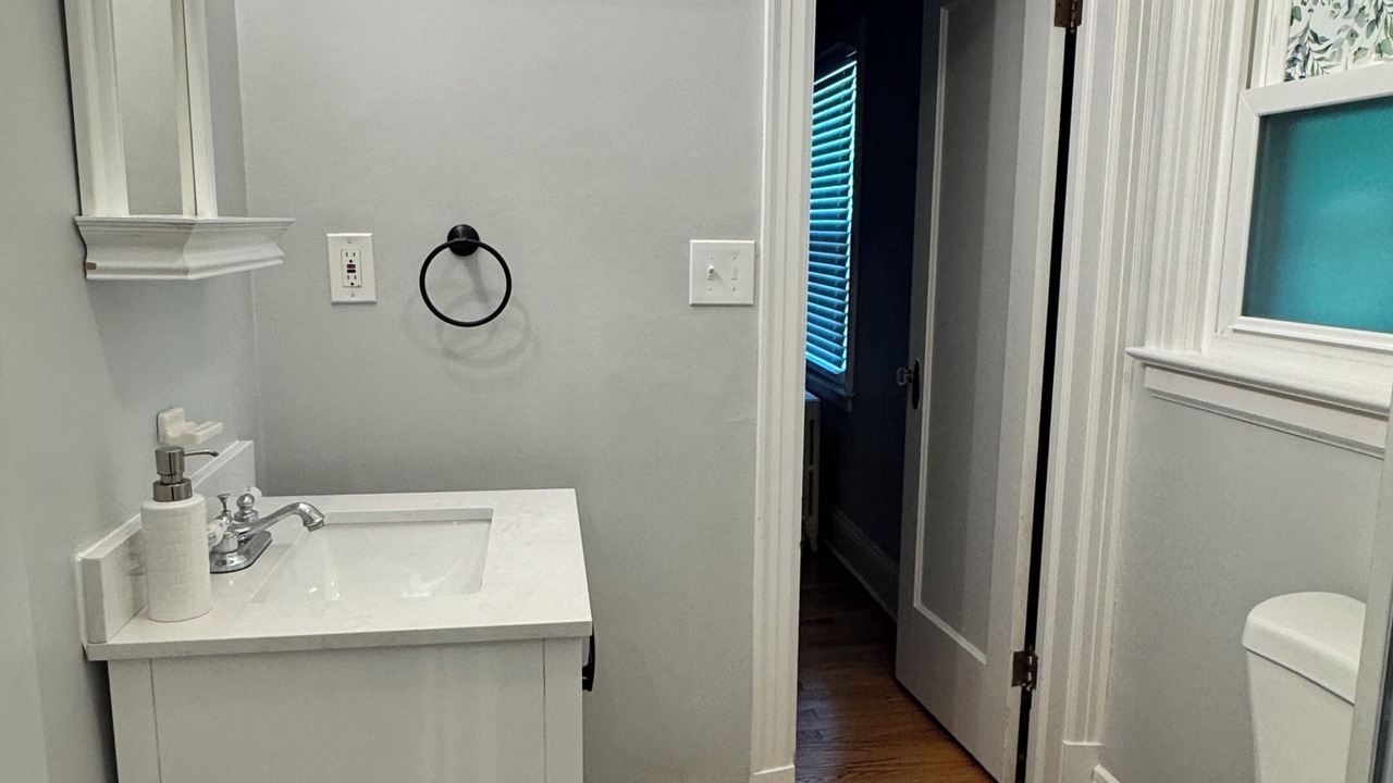 Photo of Bathroom in Troy