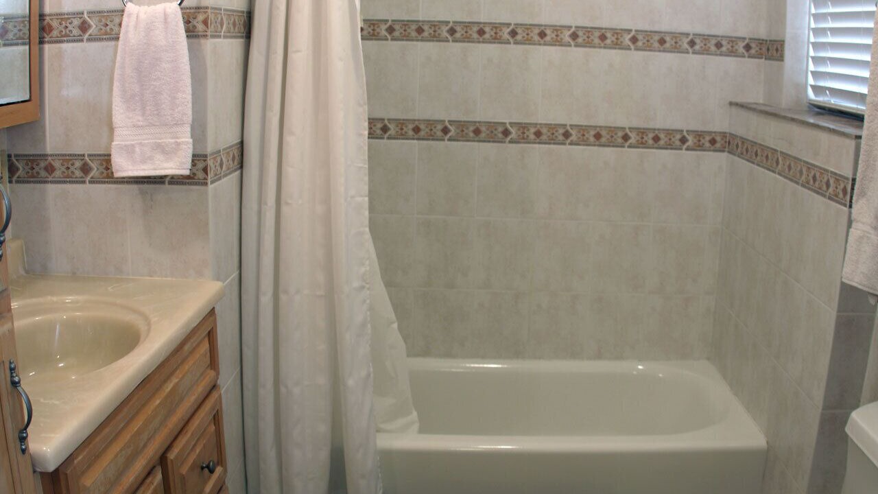 Photo of Bathroom in Raritan