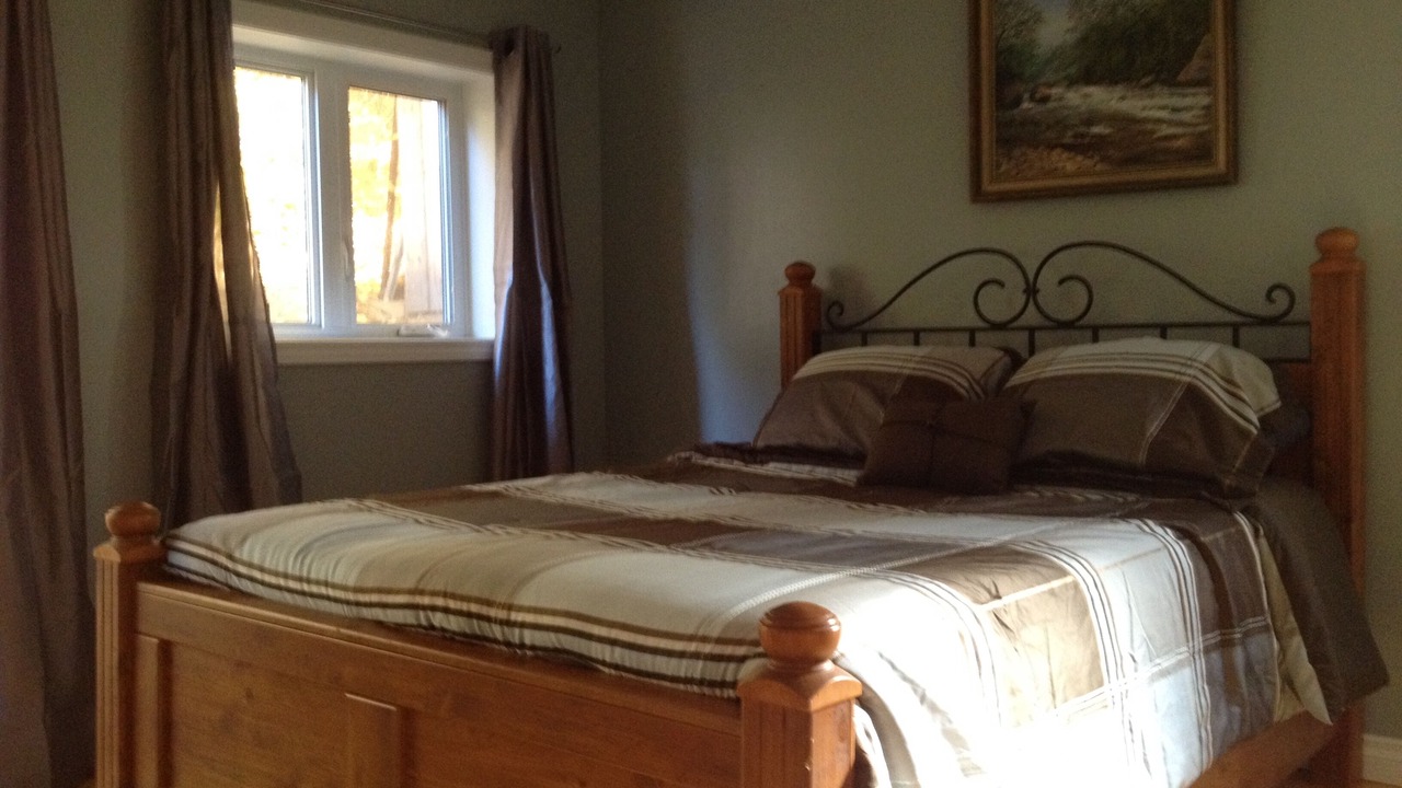 Photo of Bedroom in Oro-Medonte