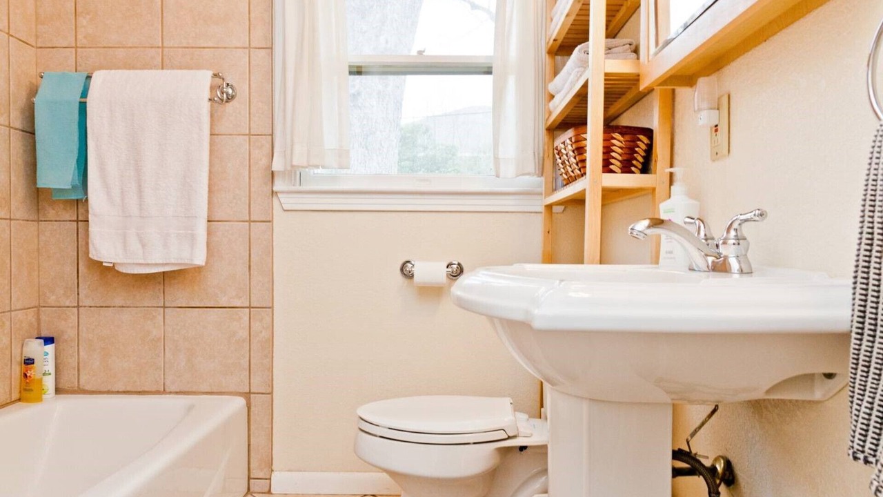 Photo of Bathroom in Allandale