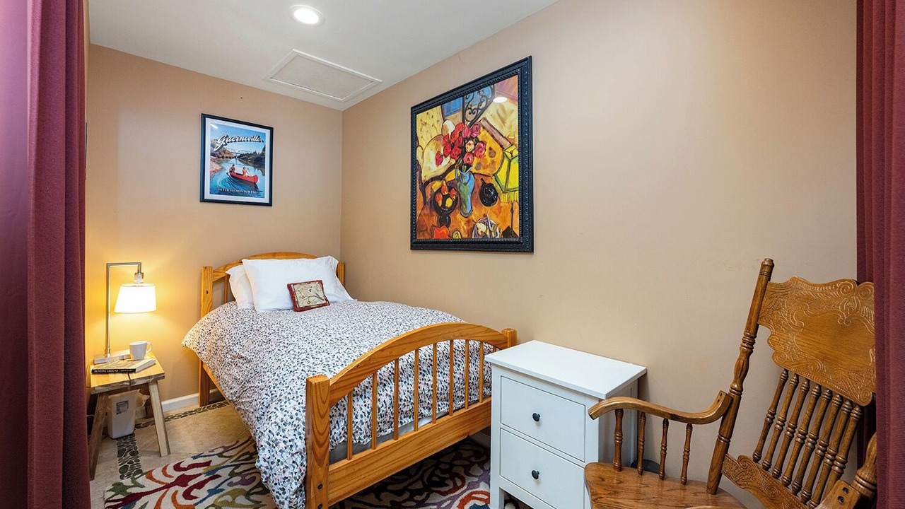 Photo of Bedroom in Cazadero