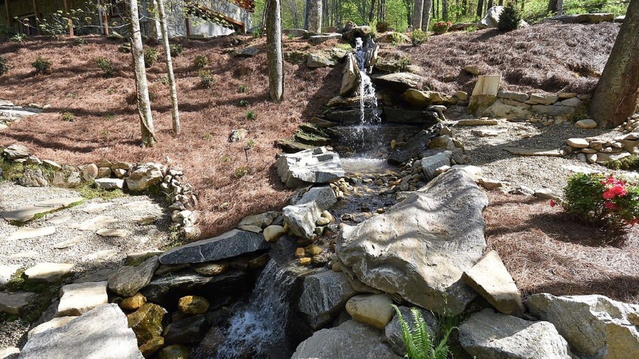 Photo of Others in Apple Creek Acres