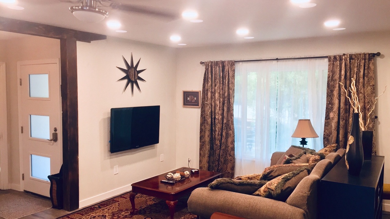 Photo of Livingroom in South Hills