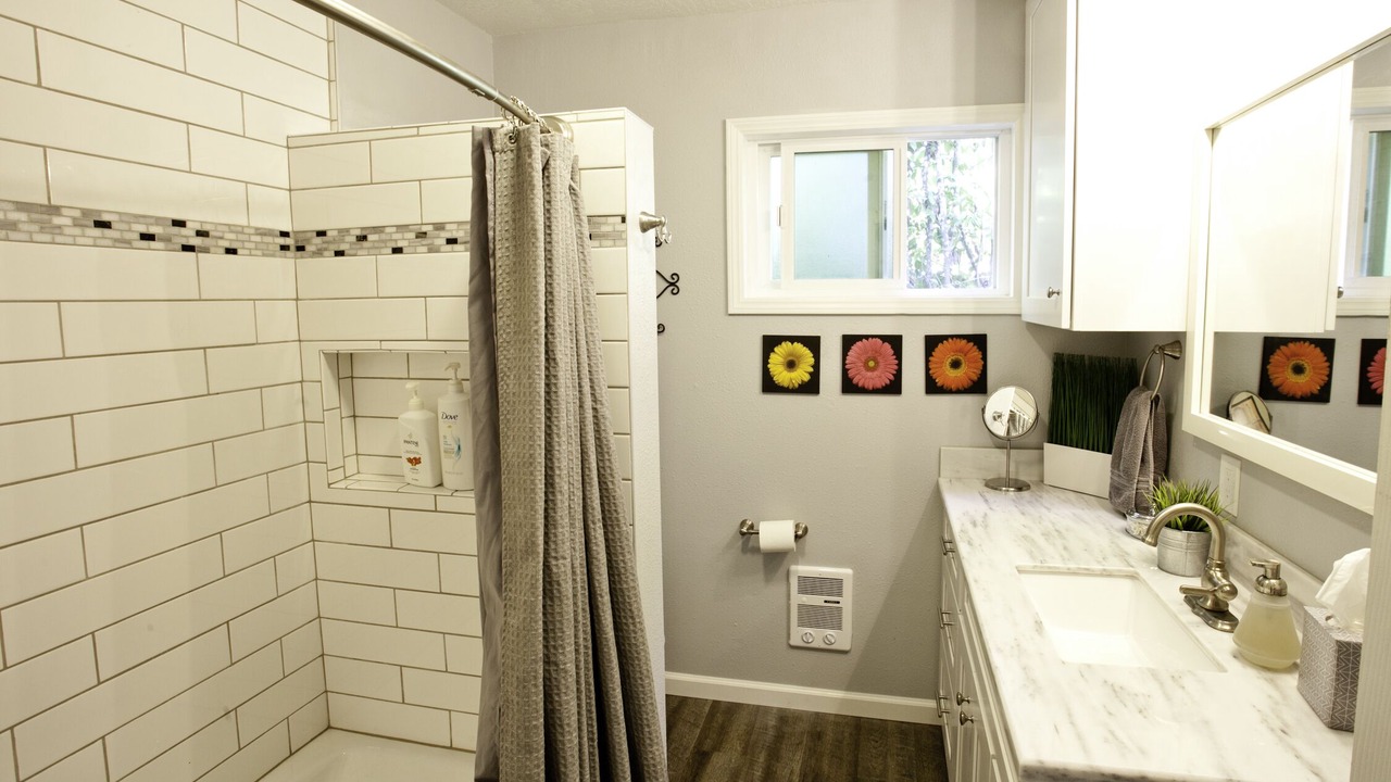 Photo of Bathroom in South Hills