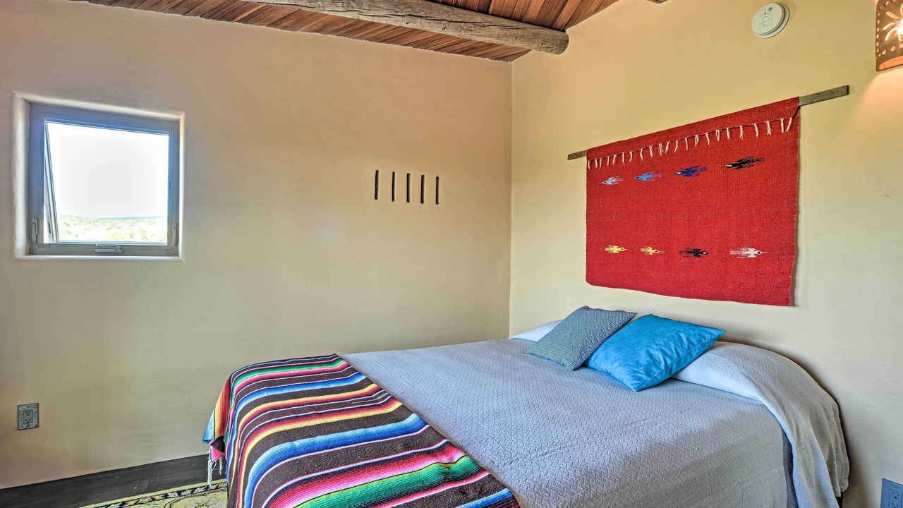Photo of Bedroom in San Ysidro