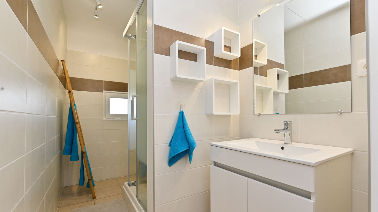 Photo of Bathroom in Doue-la-Fontaine