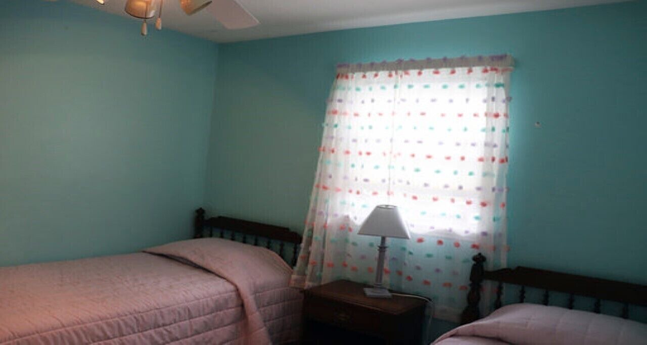 Photo of Bedroom in Hendersonville