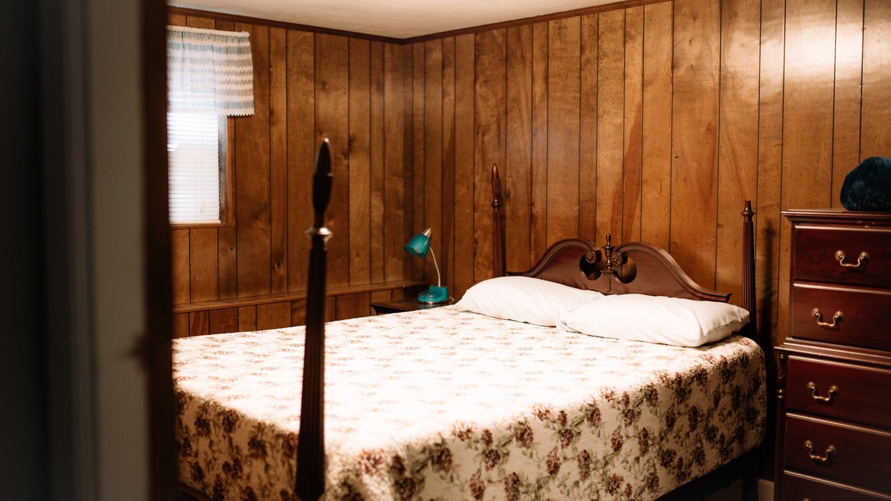 Photo of Bedroom in Hendersonville