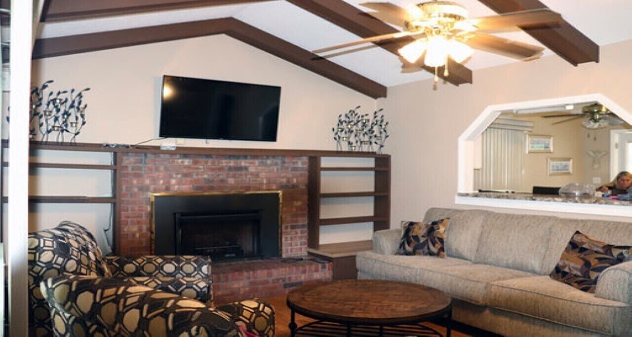 Photo of Livingroom in Hendersonville