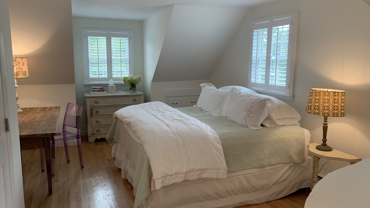 Photo of Bedroom in Jamestown