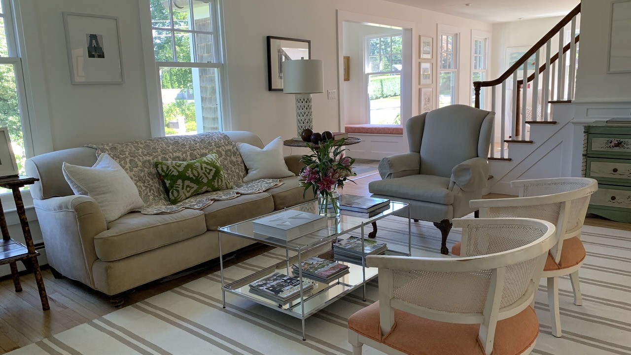 Photo of Livingroom in Jamestown