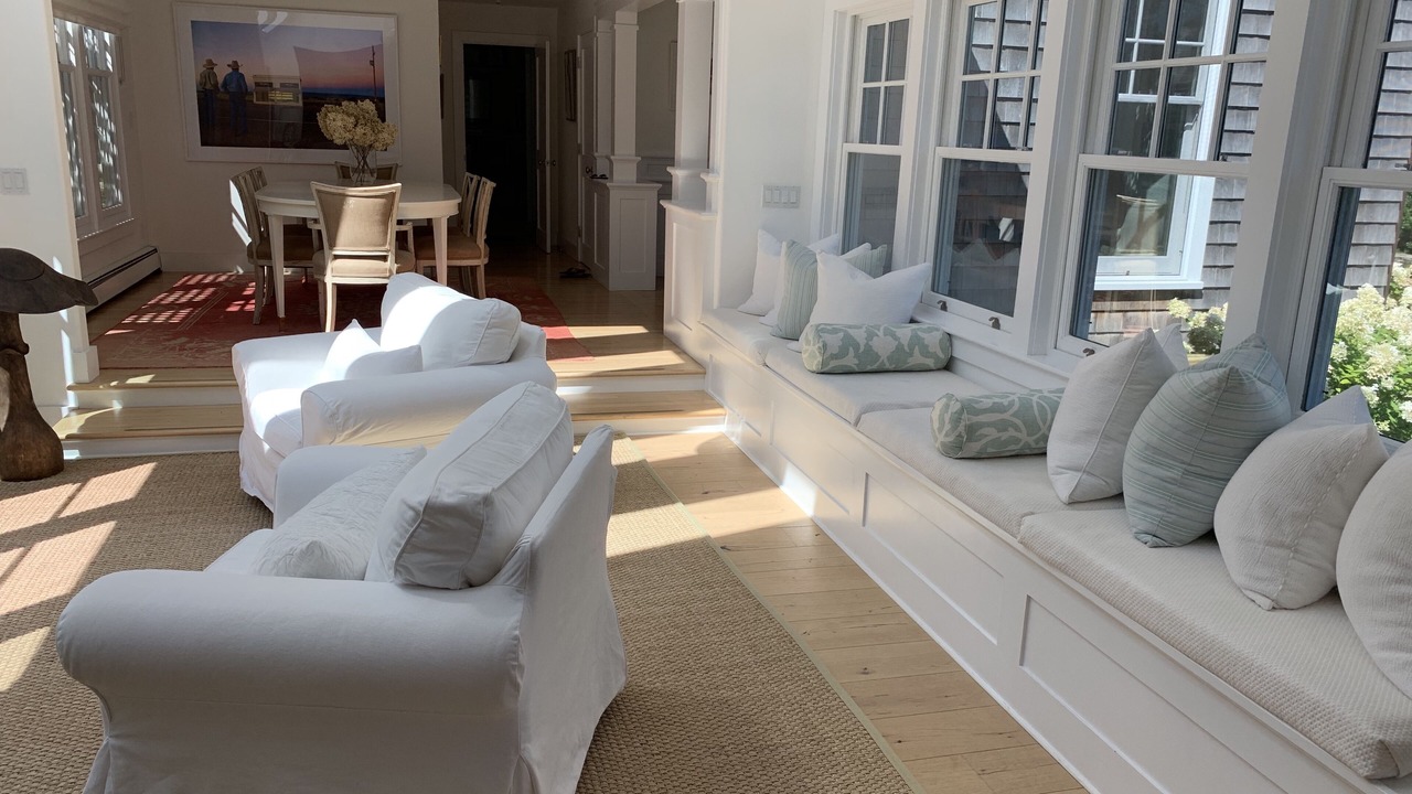 Photo of Livingroom in Jamestown