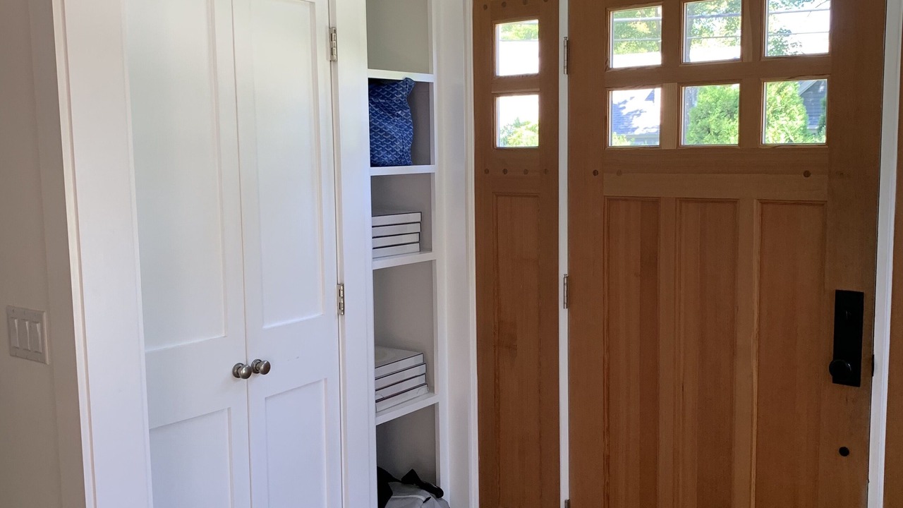 Photo of Others in Jamestown