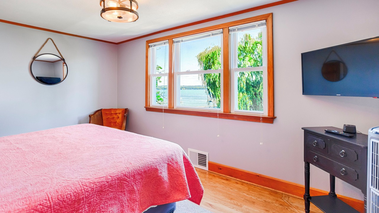 Photo of Others in Seneca Falls