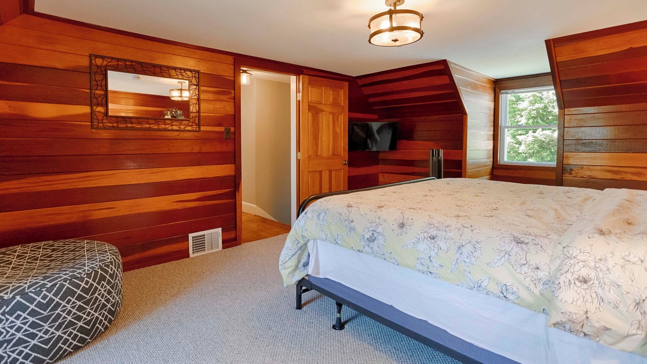 Photo of Others in Seneca Falls