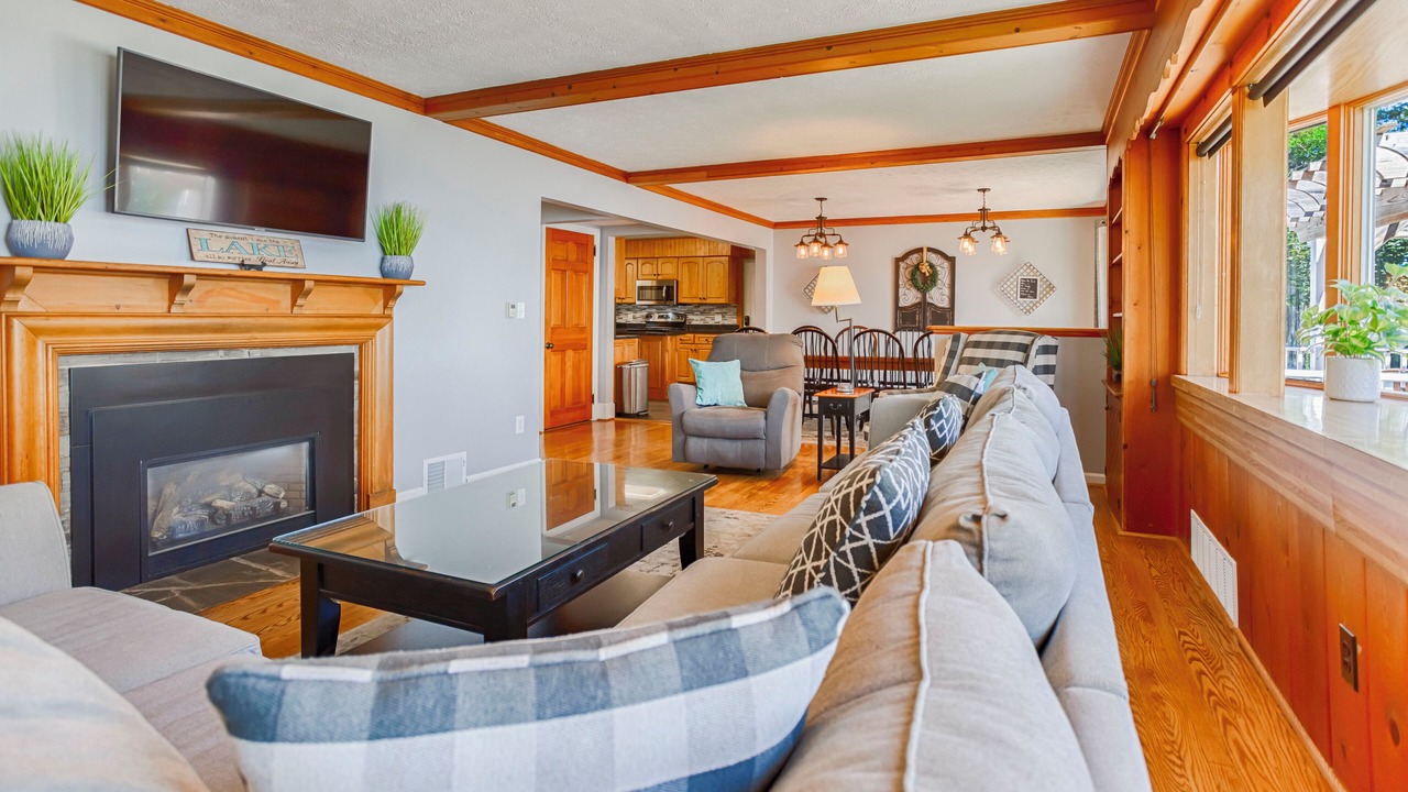 Photo of Others in Seneca Falls