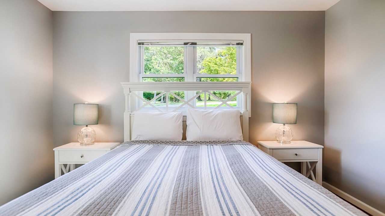 Photo of Others in Seneca Falls