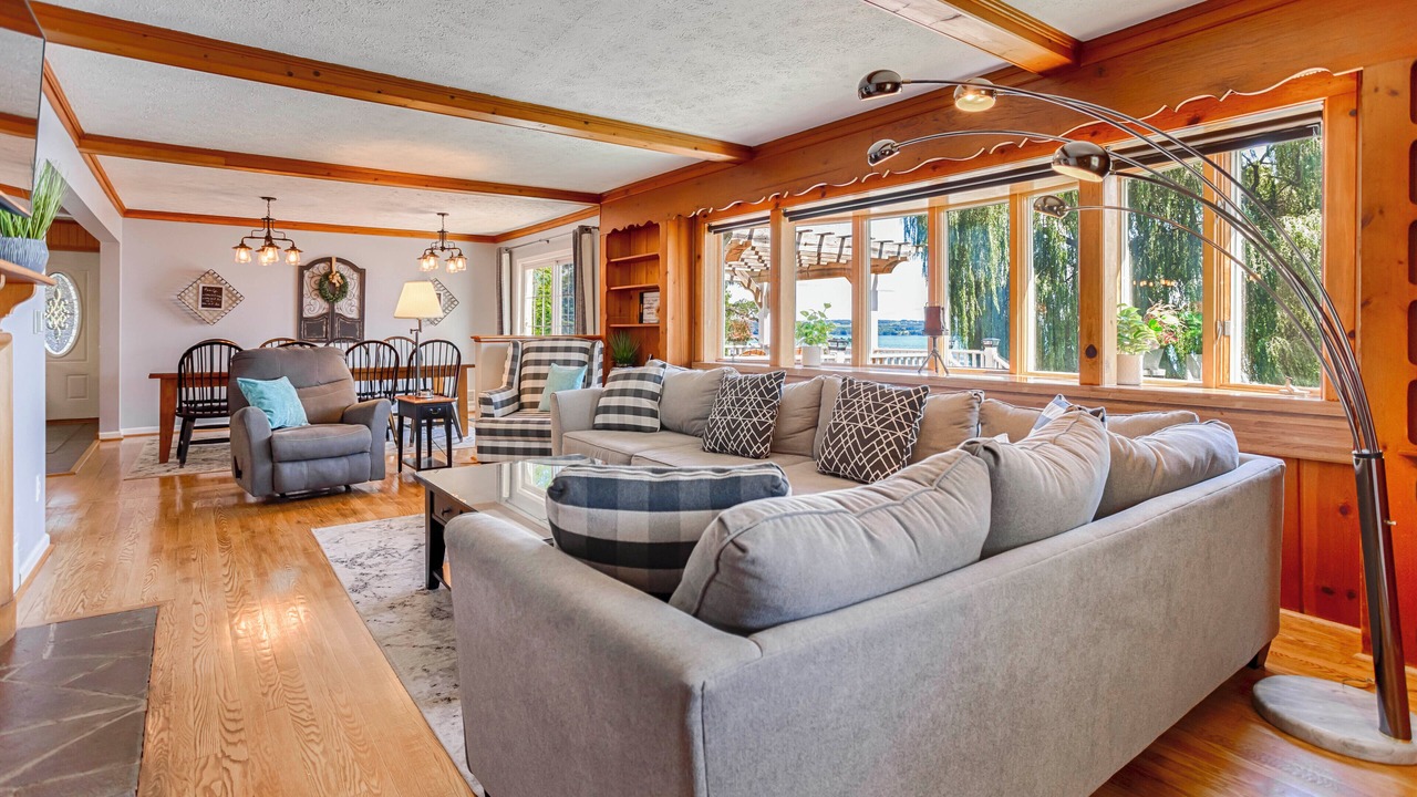 Photo of Others in Seneca Falls