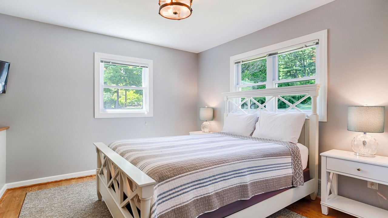 Photo of Others in Seneca Falls