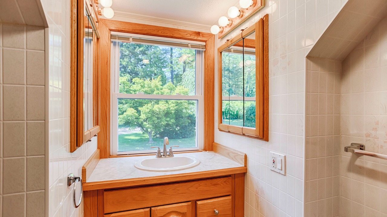 Photo of Others in Seneca Falls