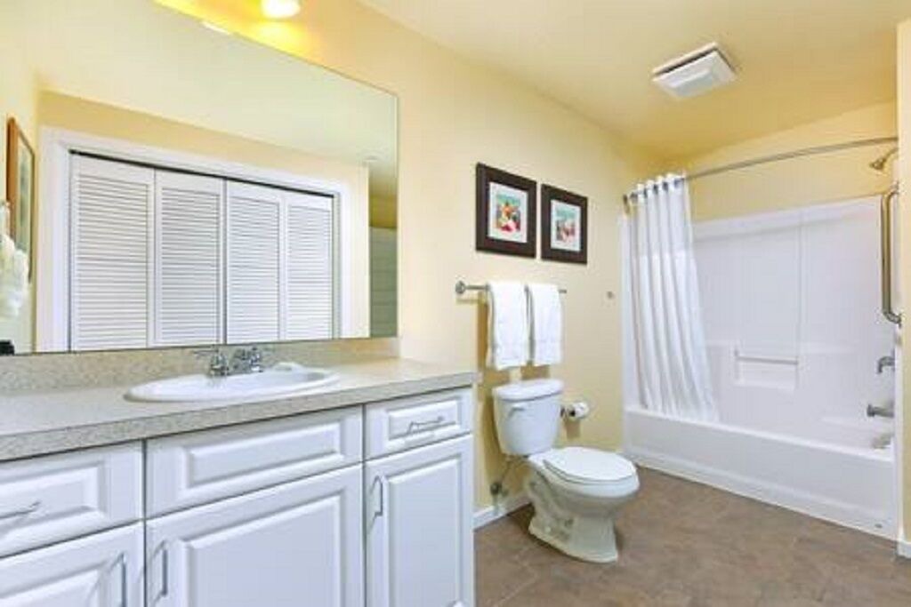 Photo of Bathroom in Long Beach