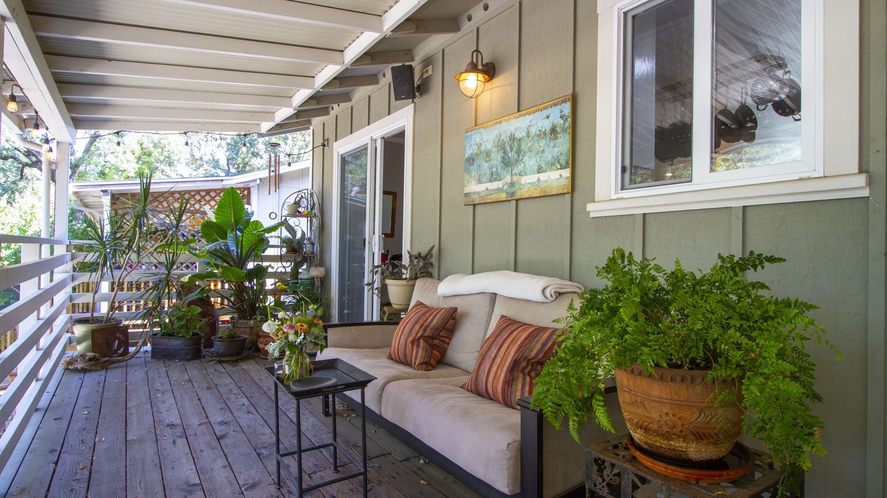 Photo of Patio Balcony in Fetters Hot Springs-Agua Caliente