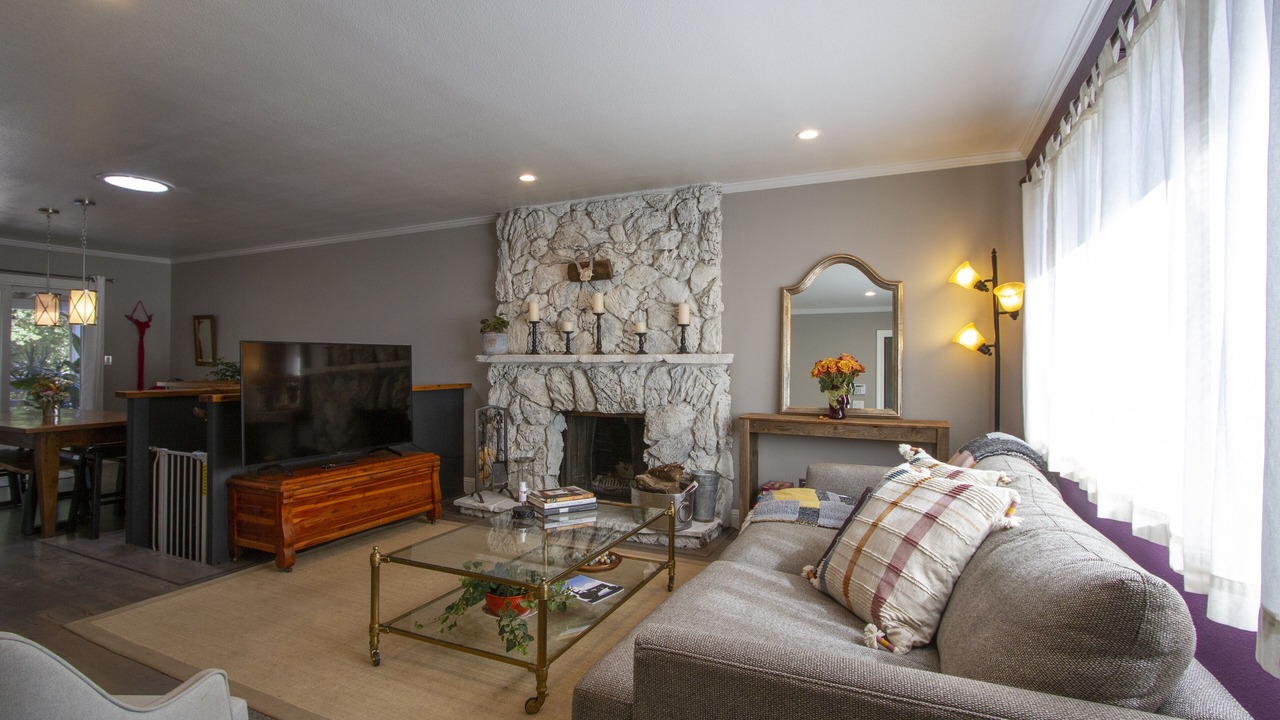 Photo of Livingroom in Fetters Hot Springs-Agua Caliente