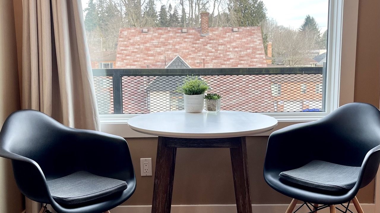 Photo of Others in Sunnyside