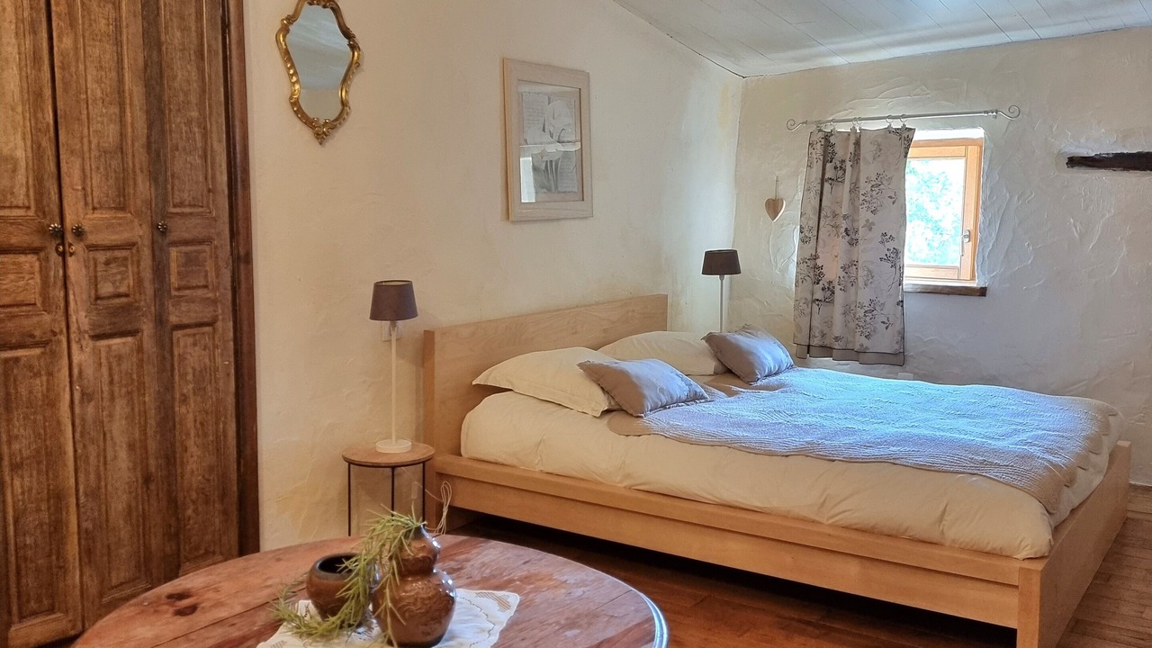 Photo of Bedroom in Saint-Cernin-de-lHerm