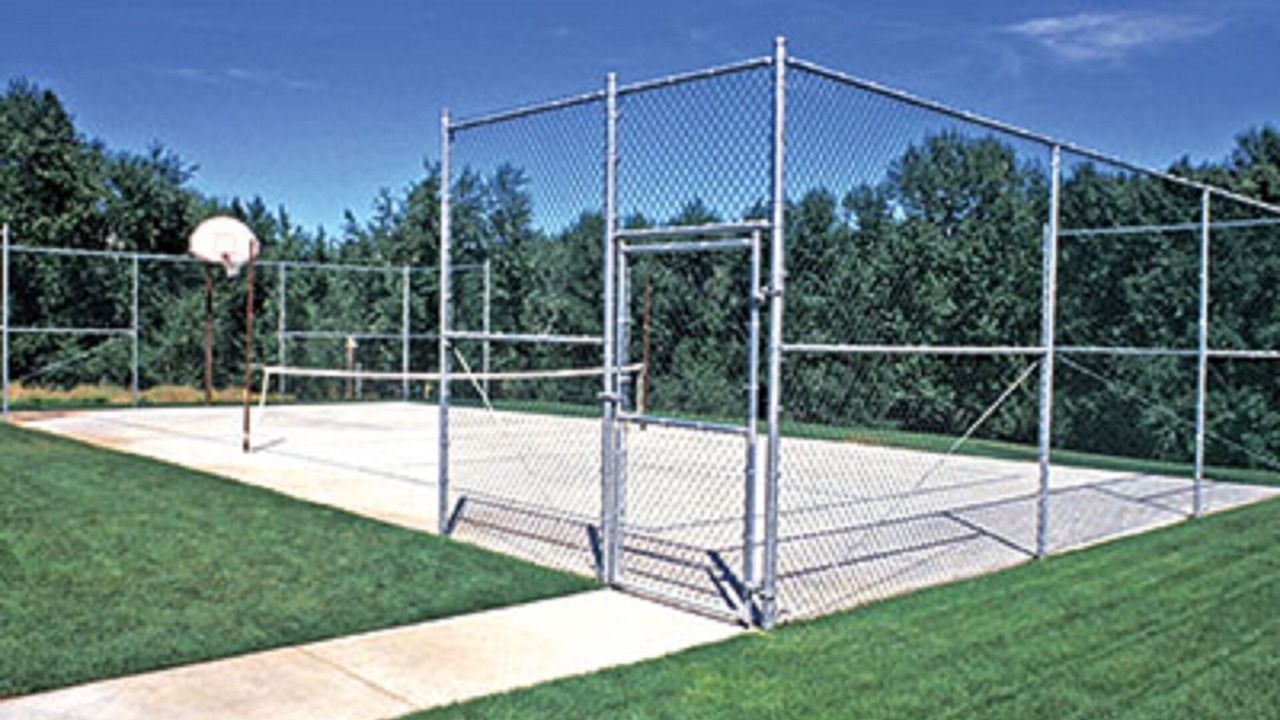 Photo of Others in Downtown Leavenworth