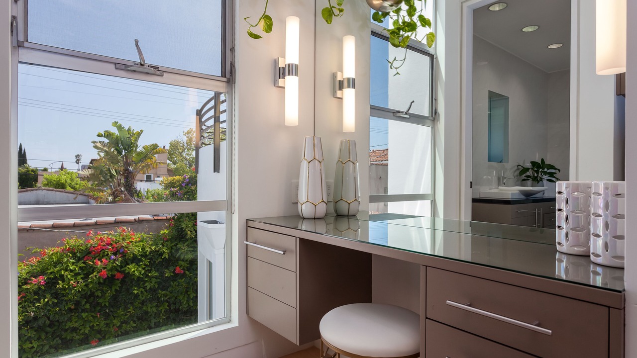 Photo of Bathroom in Beverly Grove