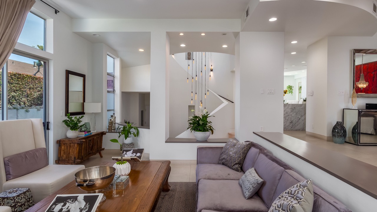 Photo of Livingroom in Beverly Grove