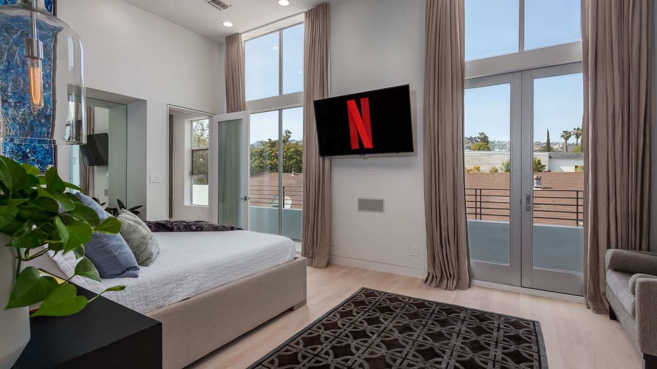 Photo of Bedroom in Beverly Grove
