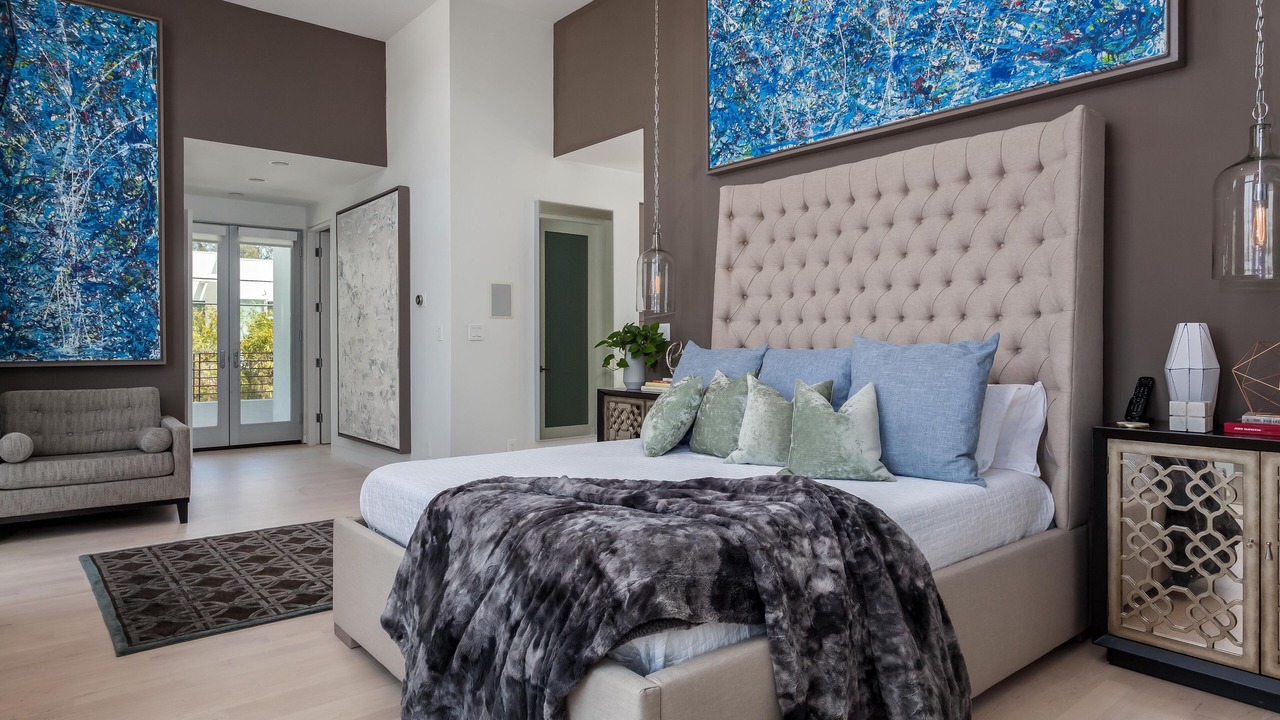Photo of Bedroom in Beverly Grove