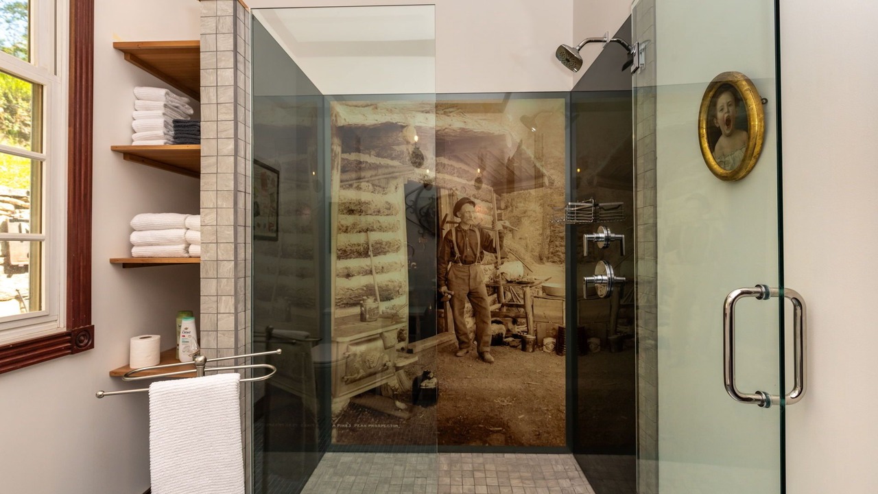 Photo of Bathroom in Central City